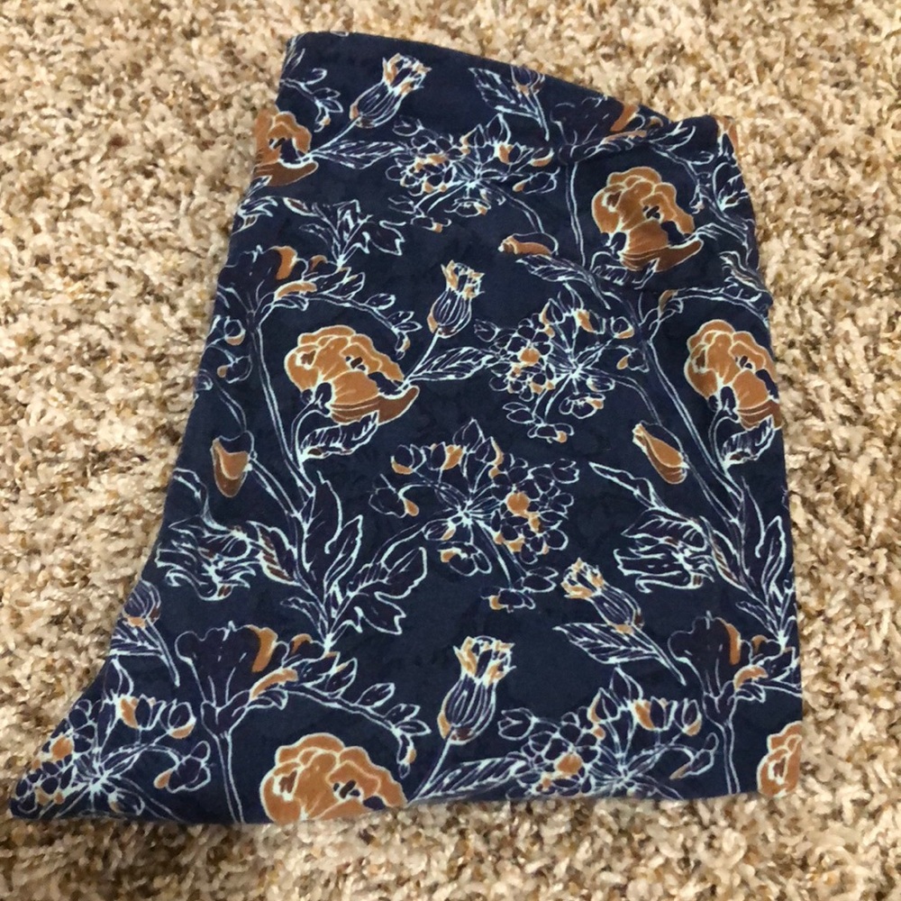 LulaRoe leggings OS blue flowers
